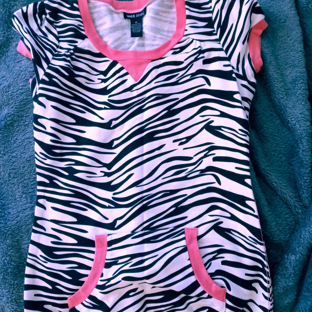 Zebra top
